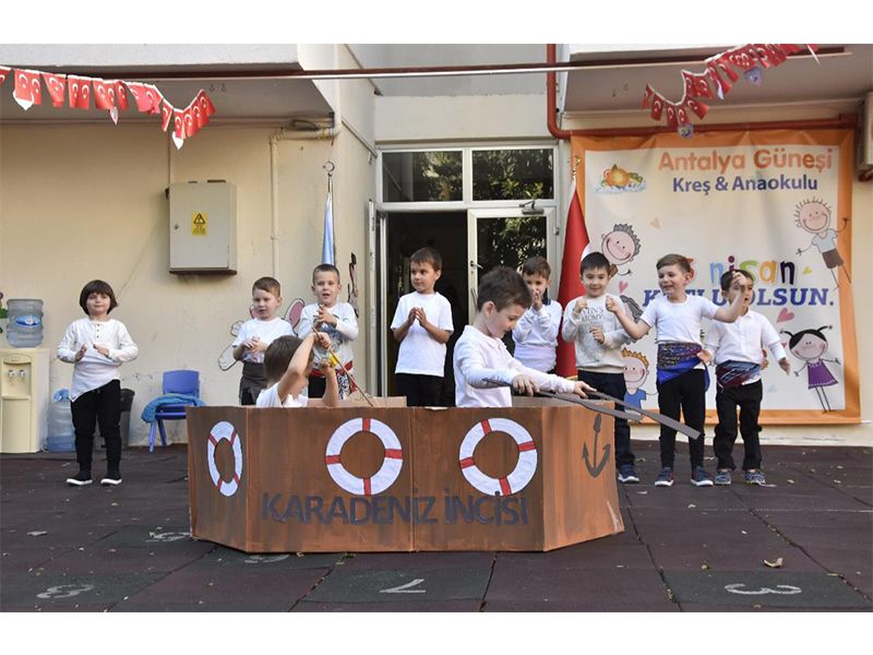 Antalya Güneşi Kreş ve Anaokulu'nda 23 Nisan Şenliği!