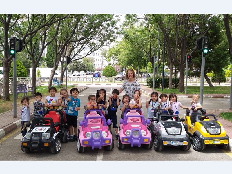 İlk Çizgi Kreşi’nden Trafik Park Gezisi