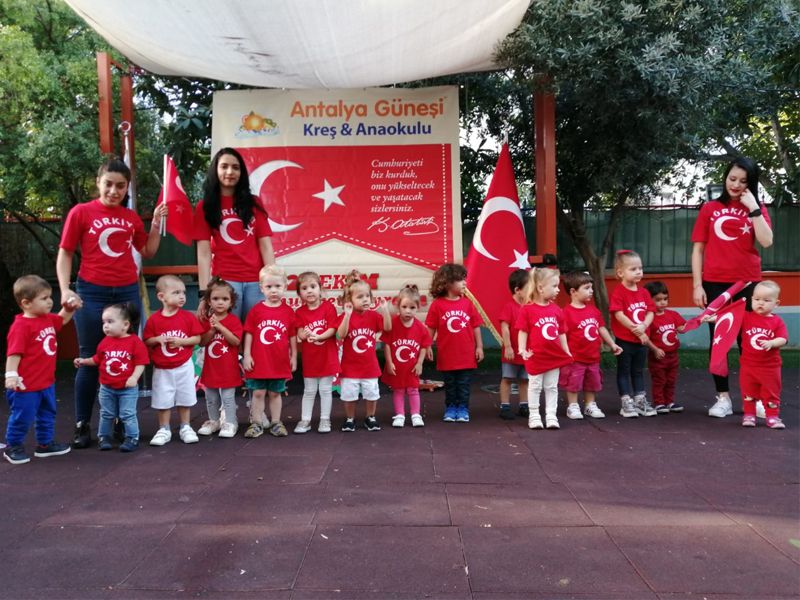 Antalya Güneşi Kreş'te Cumhuriyet Bayramı kutlaması